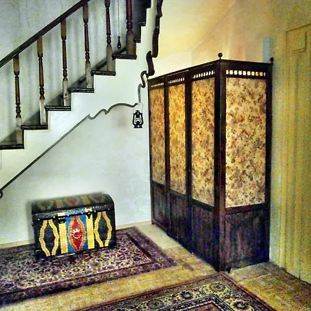 Retro - 19th Century בית הארחה 4*